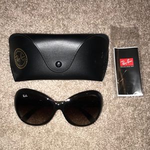 Ray-Ban women’s sunglasses